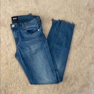 Hudson Jeans. Krista Ankle Skinny w/ Raw Hem